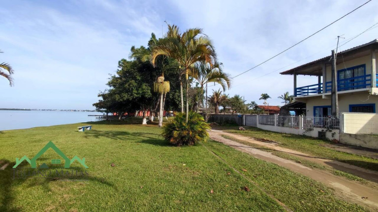 Imagem Casa com 3 Quartos à Venda, 130 m² em Pinheiros - Balneário Barra Do Sul