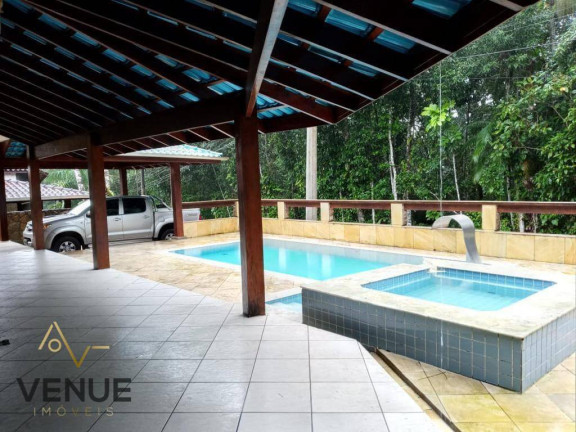 Imagem Sobrado com 6 Quartos à Venda, 460 m² em Park Imperial - Caraguatatuba Imagem Sobrado com 6 Quartos à Venda, 460 m² em Park Imperial - Caraguatatuba