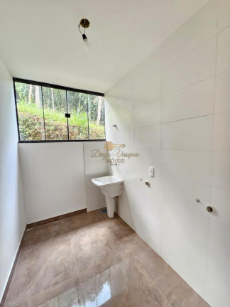 Imagem Casa com 3 Quartos à Venda, 134 m² em Vargem Grande - Teresópolis