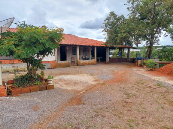 Casa com 1 Quarto à Venda, 1.306 m² em Maracanã - Atibaia