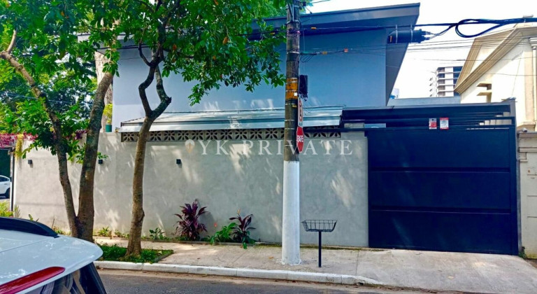 Imagem Sobrado com 4 Quartos à Venda, 250 m² em Moema - São Paulo