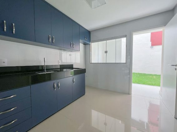 Imagem Casa com 3 Quartos à Venda, 160 m² Imagem Casa com 3 Quartos à Venda, 160 m²