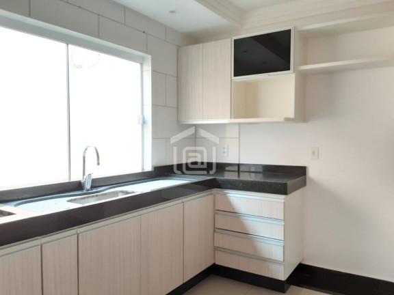 Imagem Casa com 3 Quartos à Venda, 9.999.999 m² em Monte Verde Ii - Poços De Caldas