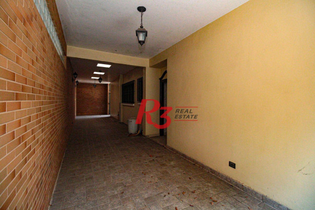 Imagem Sobrado com 3 Quartos para Alugar, 230 m² em Gonzaga - Santos