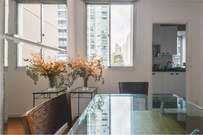 Imagem Apartamento com 2 Quartos à Venda, 70 m² em Moema - São Paulo