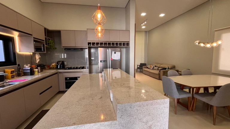 Imagem Casa com 3 Quartos à Venda, 178 m² em Condomínio Belvedere Ii - Cuiabá