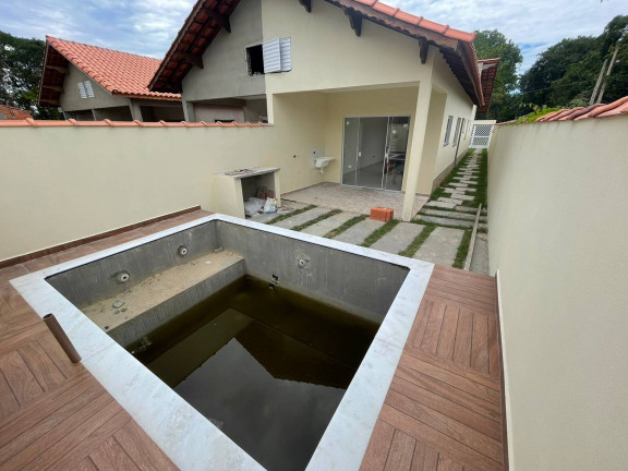 Imagem Casa com 2 Quartos à Venda, 130 m² em Jequitibá - Itanhaém Imagem Casa com 2 Quartos à Venda, 130 m² em Jequitibá - Itanhaém