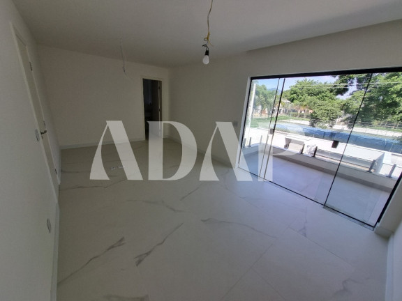 Imagem Casa com 4 Quartos à Venda, 192 m² em Vargem Grande - Rio De Janeiro Imagem Casa com 4 Quartos à Venda, 192 m² em Vargem Grande - Rio De Janeiro