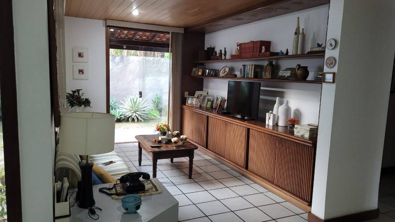 Imagem Casa com 4 Quartos à Venda, em Santo Antônio - Niterói Imagem Casa com 4 Quartos à Venda, em Santo Antônio - Niterói