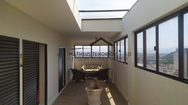 Imagem Cobertura com 4 Quartos à Venda, 232 m²