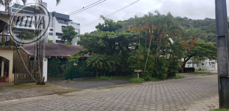 Imagem Casa com 5 Quartos à Venda, 420 m² em Centro - Guaratuba Imagem Casa com 5 Quartos à Venda, 420 m² em Centro - Guaratuba
