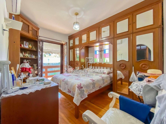 Imagem Casa com 4 Quartos à Venda, 148 m² em Alto - Teresópolis Imagem Casa com 4 Quartos à Venda, 148 m² em Alto - Teresópolis