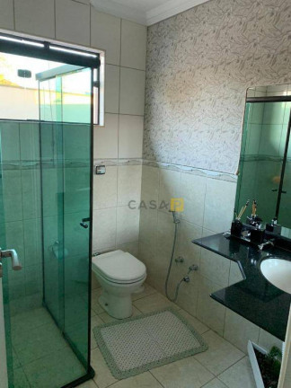 Imagem Casa com 5 Quartos à Venda, 200 m² em Parque Novo Mundo - Americana Imagem Casa com 5 Quartos à Venda, 200 m² em Parque Novo Mundo - Americana