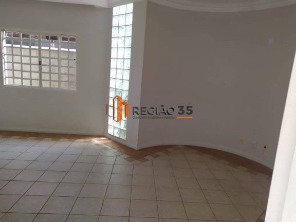 Imagem Casa com 3 Quartos à Venda, 250 m² em Jardim Das Azaléias - Poços De Caldas