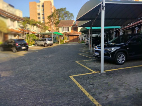 Imagem Casa com 2 Quartos à Venda,  em Tristeza - Porto Alegre