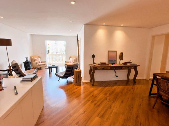 Imagem Apartamento com 3 Quartos à Venda, 126 m² em Itaim Bibi - São Paulo