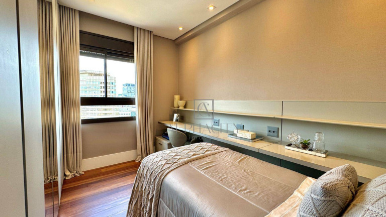 Imagem Apartamento com 3 Quartos à Venda, 285 m² em Alphaville Empresarial - Barueri Imagem Apartamento com 3 Quartos à Venda, 285 m² em Alphaville Empresarial - Barueri