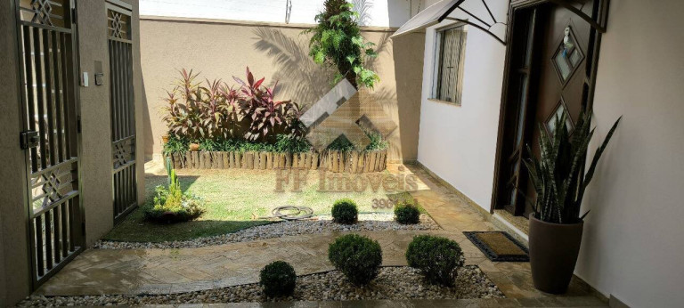 Imagem Casa com 3 Quartos à Venda, 250 m² em São Carlos
