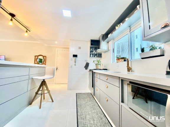 Imagem Apartamento com 4 Quartos à Venda, 144 m² em Agronômica - Florianópolis Imagem Apartamento com 4 Quartos à Venda, 144 m² em Agronômica - Florianópolis