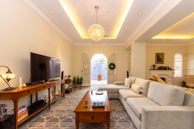 Imagem Casa com 4 Quartos à Venda, 380 m² em Pacaembu - São Paulo