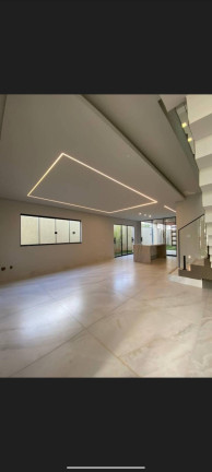 Imagem Casa com 3 Quartos à Venda, 225 m² em Goiânia Imagem Casa com 3 Quartos à Venda, 225 m² em Goiânia