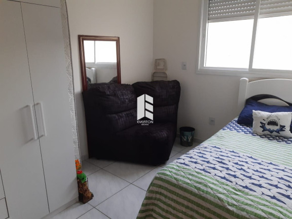 Imagem Apartamento com 2 Quartos à Venda, 72 m² em Duque De Caxias - Santa Maria