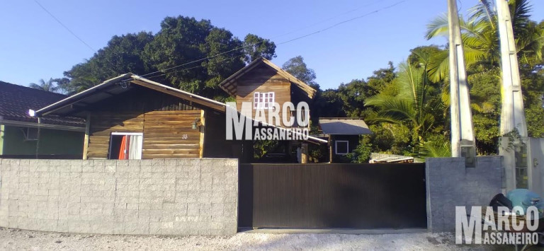Casa com 3 Quartos à Venda, 348 m² em Conquista - Balneário Barra Do Sul