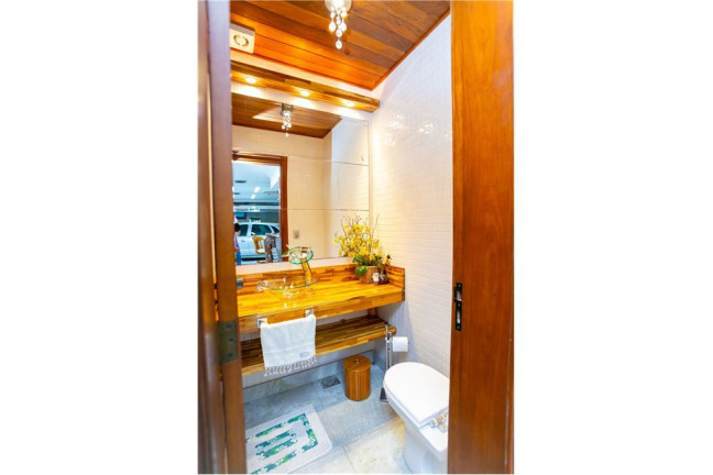 Imagem Casa com 4 Quartos à Venda, 400 m² em Jardim Planalto - Porto Alegre