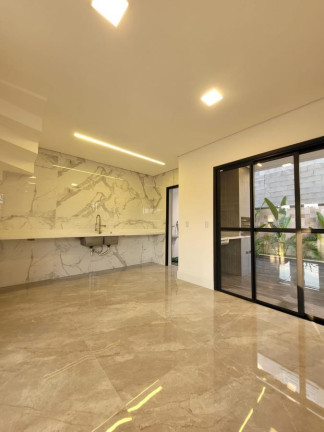 Imagem Casa com 4 Quartos à Venda, 157 m² em Villas Do Jaguari - Santana De Parnaíba Imagem Casa com 4 Quartos à Venda, 157 m² em Villas Do Jaguari - Santana De Parnaíba