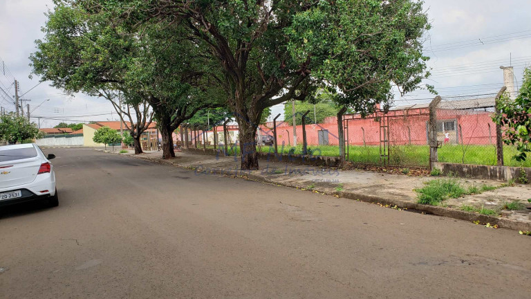 Imagem Terreno à Venda, 583 m² em Vila Pinheiro - Pirassununga Imagem Terreno à Venda, 583 m² em Vila Pinheiro - Pirassununga