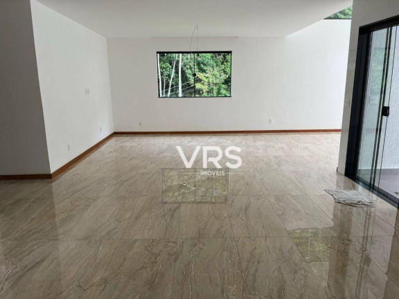 Imagem Casa com 3 Quartos à Venda, 268 m² em Albuquerque - Teresópolis Imagem Casa com 3 Quartos à Venda, 268 m² em Albuquerque - Teresópolis