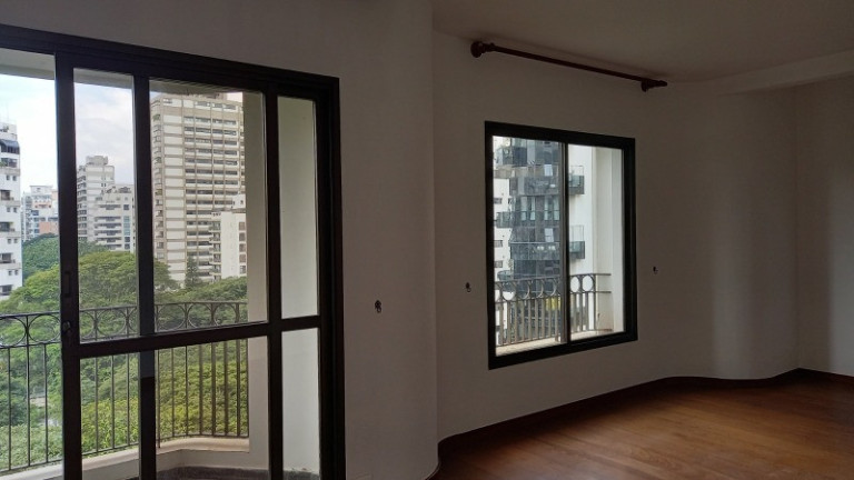 Imagem Imóvel com 3 Quartos à Venda, 142 m² em Vila Nova Conceição - São Paulo Imagem Imóvel com 3 Quartos à Venda, 142 m² em Vila Nova Conceição - São Paulo