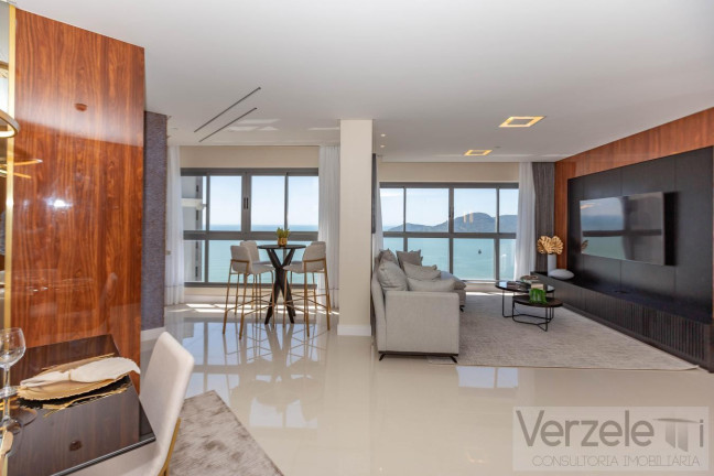 Imagem Apartamento com 4 Quartos à Venda, 182 m² em Centro - Balneário Camboriú Imagem Apartamento com 4 Quartos à Venda, 182 m² em Centro - Balneário Camboriú