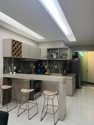 Imagem Casa com 3 Quartos à Venda, 300 m² em Nsa Aparecida - Florestal