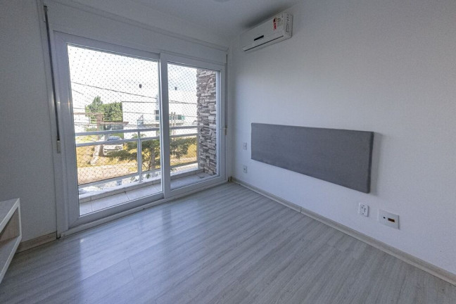 Imagem Casa com 3 Quartos à Venda, 141 m² em Lomba Do Pinheiro - Porto Alegre