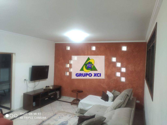Casa com 3 Quartos para Alugar, 240 m² em Parque Das Flores - Campinas
