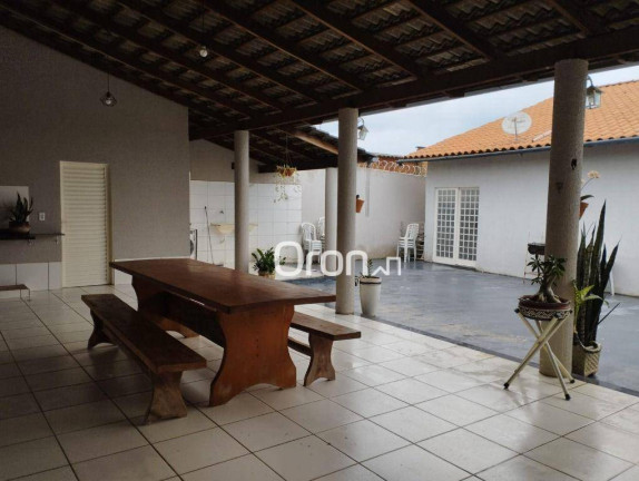 Imagem Casa com 3 Quartos à Venda, 200 m² em Setor Marista Sul - Aparecida De Goiânia