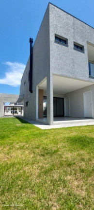 Imagem Casa com 3 Quartos à Venda, 200 m² em Ingleses Norte - Florianópolis