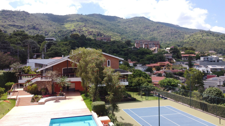 Casa com 7 Quartos à Venda, 1.012 m² em Jardim Flamboyant B - Atibaia