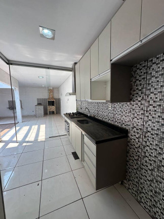 Imagem Casa de Condomínio com 2 Quartos à Venda,  em Jardim Imperial - Cuiabá