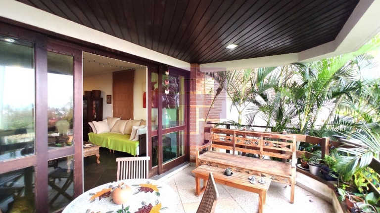 Imagem Sobrado com 4 Quartos à Venda, 808 m² em Enseada - Guarujá
