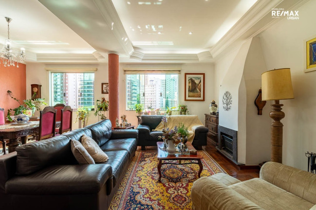 Casa com 4 Quartos à Venda, 348 m² em Sumaré - São Paulo