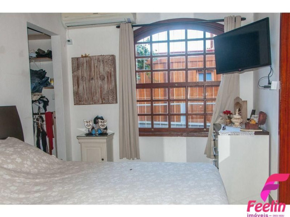 Imagem Casa com 4 Quartos à Venda, 110 m² em Ribeirão Da Ilha - Florianópolis Imagem Casa com 4 Quartos à Venda, 110 m² em Ribeirão Da Ilha - Florianópolis