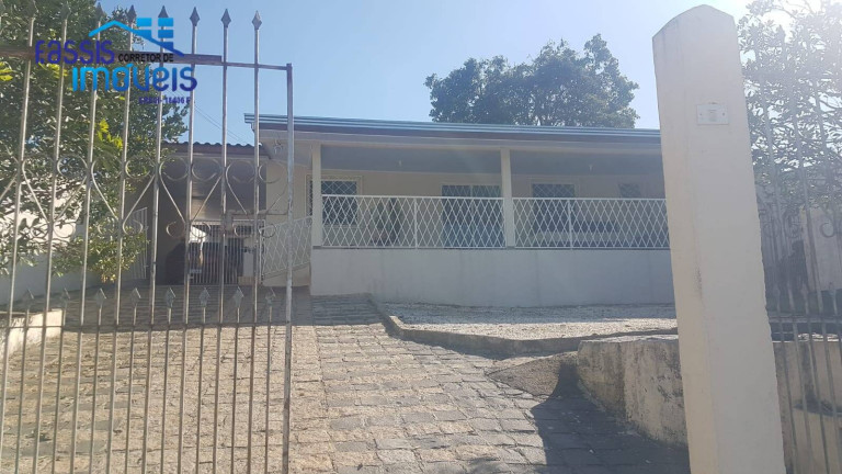 Imagem Casa com 3 Quartos à Venda, 90 m² em São Dimas - Colombo Imagem Casa com 3 Quartos à Venda, 90 m² em São Dimas - Colombo