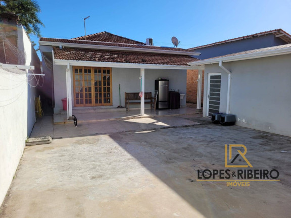 Imagem Casa à Venda, em Vila Carmelo - Botucatu Imagem Casa à Venda, em Vila Carmelo - Botucatu