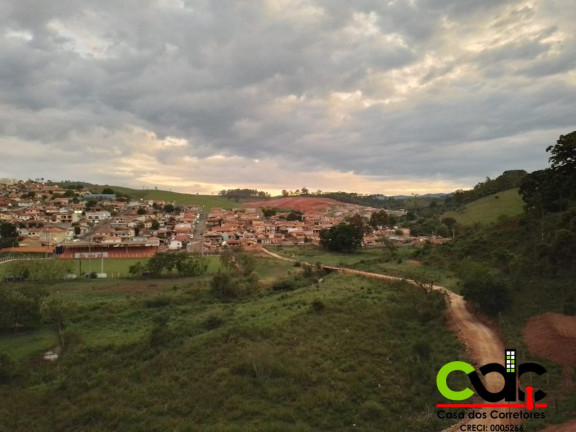Imagem Imóvel com 3 Quartos à Venda, 250 m² em Centro - Bandeira Do Sul