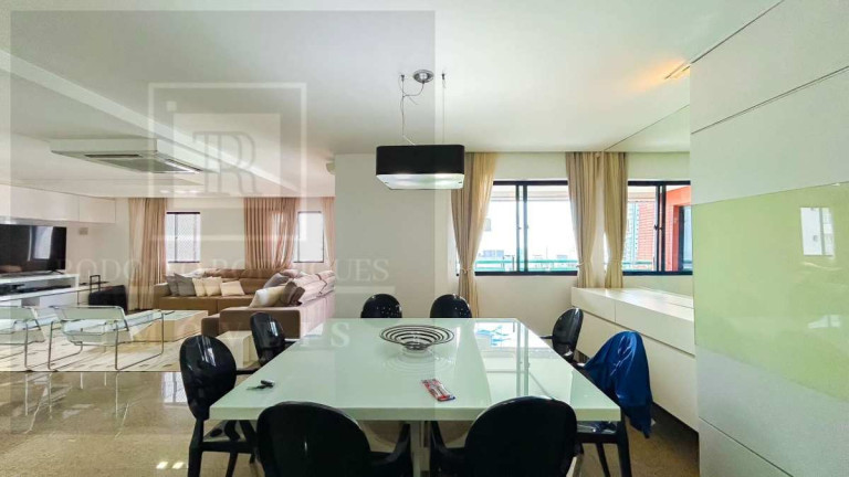 Imagem Apartamento com 3 Quartos à Venda, 205 m² em Meireles - Fortaleza