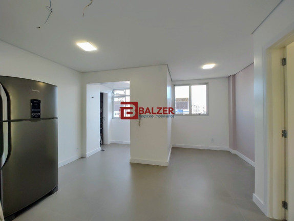 Imagem Apartamento com 2 Quartos à Venda, 105 m² em Centro - Florianópolis Imagem Apartamento com 2 Quartos à Venda, 105 m² em Centro - Florianópolis