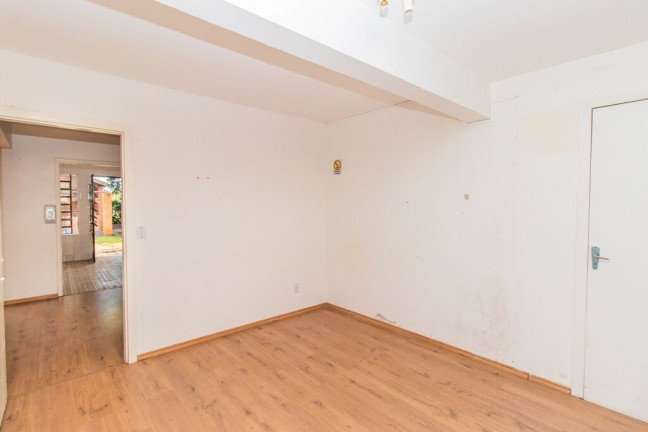 Imagem Casa com 9 Quartos à Venda, 316 m² em Três Figueiras - Porto Alegre Imagem Casa com 9 Quartos à Venda, 316 m² em Três Figueiras - Porto Alegre