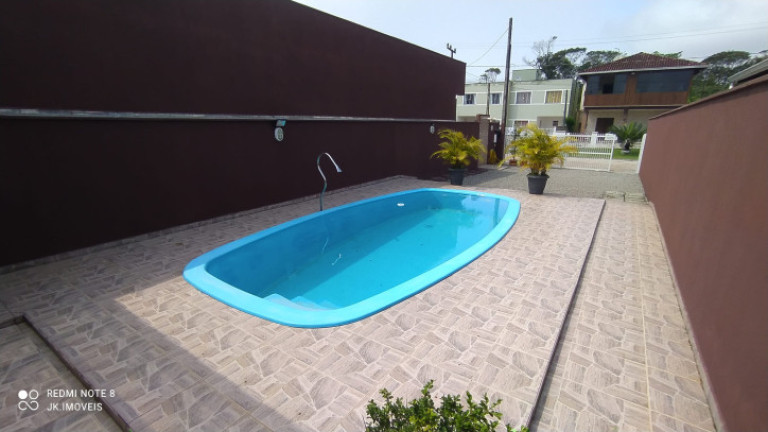 Imagem Casa com 2 Quartos para Temporada, 70 m² em Balneário Mariluz - Itapoá Imagem Casa com 2 Quartos para Temporada, 70 m² em Balneário Mariluz - Itapoá